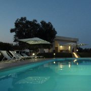 Trulli & Mare Apulia bianca - casa vacanze con piscina a Monopoli in Puglia